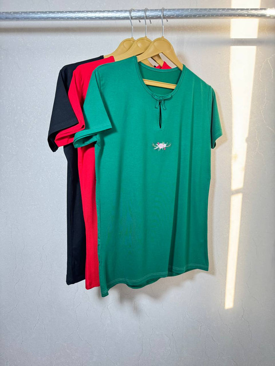 تیشرت زنانه ویسکوز گلدوزی سبز طبیعتگرا با لطافت پارچه