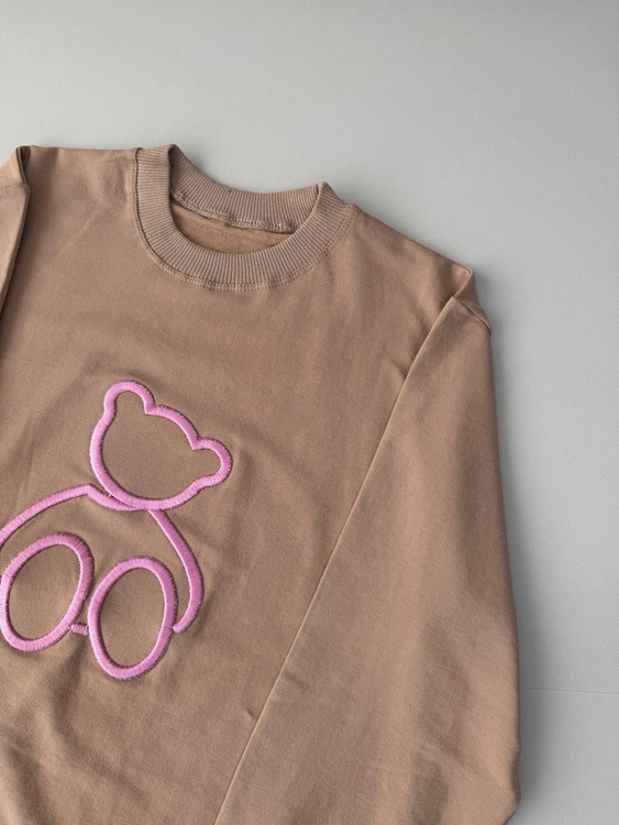 دورس زنانه رنگ قهوهای روشن با طرح گلدوزی خرس صورتی