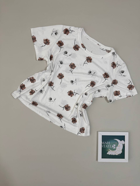تیشرت زنانه با گلهای قهوهای و مشکی؛ نخی، لطیف، مناسب دورهمی